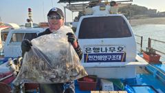 주꾸미 8키로정도 잡았네요 대박 사진