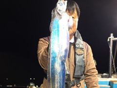 여수<월드낚시>갈치조황~~~ 전원 만족스런 마릿수 만쿨 호조황!!