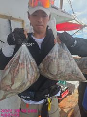녹동몬스터호 10.9일 문어 대박 조황. 씨알도~ 마리수도~두마리 토끼^^
