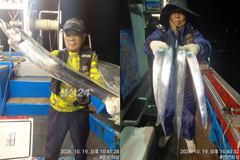 [통영만선피싱] 억수같이 쏟아지는 비 속에서 씨알 굿!! 오늘 정상 출조 자리 여유 예약 가능!! 예약 문의 주세요 ^0^*